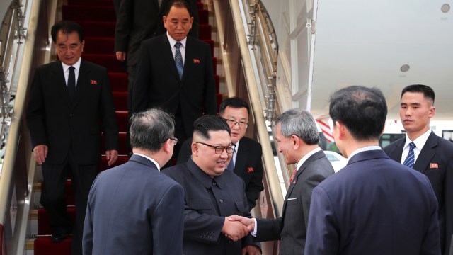 Kim Jong-un tiba di Singapura. (Foto: Dok. Kementerian Komunikasi dan Informasi Singapura)