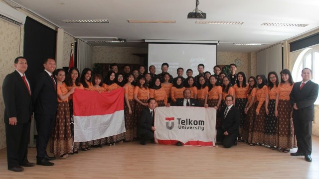 Telkom University Choir Raih Tiga Gelar di Polandia