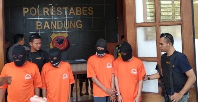 Polisi Tangkap Dua PNS dan Pelatih Bulutangkis Kota Bandung 