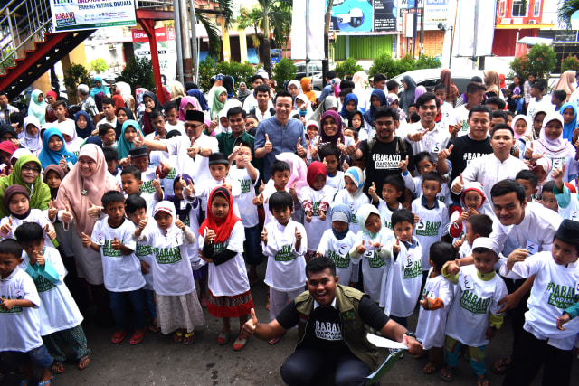  200 Anak Yatim dan Dhuafa ‘Babayo’ Bersama Mitra Ummat Madani Padang