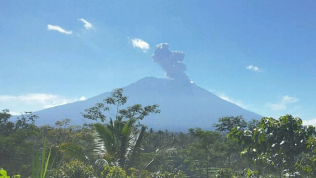 Gunung Agung Kembali Erupsi. (Foto: dok. PVMBG/istimewa)