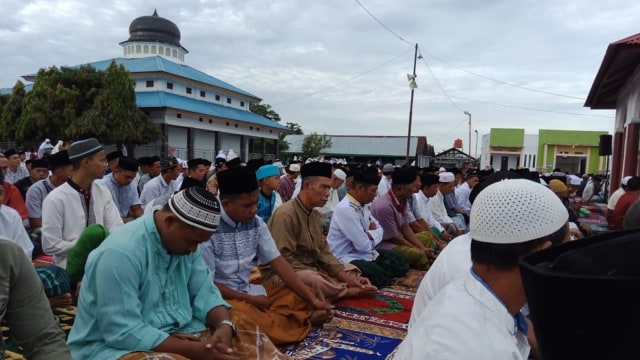Jemaah Syattariyah di Aceh rayakan lebaran. (Foto: Zuhri Noviandi/kumparan)
