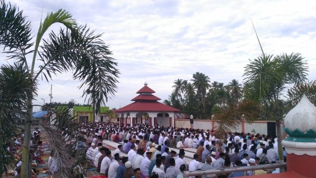 Jemaah Syattariyah di Aceh rayakan lebaran. (Foto: Zuhri Noviandi/kumparan)