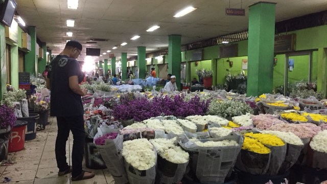 Pasar bunga Rawa Belong Jakarta Barat (Foto: Yuana Fatwalloh/kumparan)
