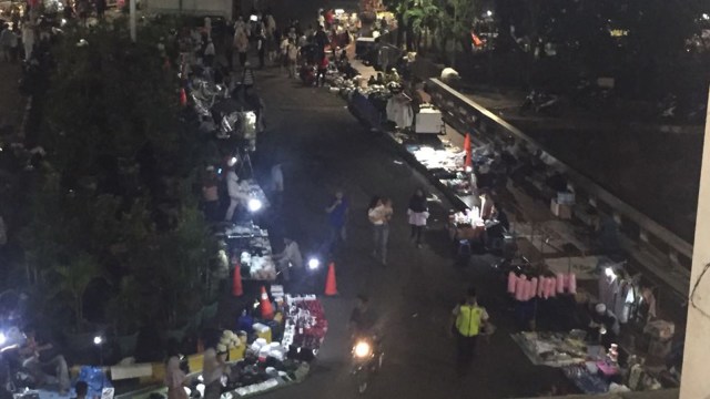 Suasana malam takbiran di Masjid Istiqlal. (Foto: Fachrul Irwinsyah/kumparan)