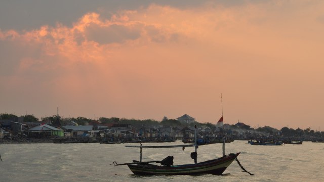 Pantai Boom Tuban, Jawa Timur. (Foto: Flickr/Aan Riana Angkasa Aji Putra)