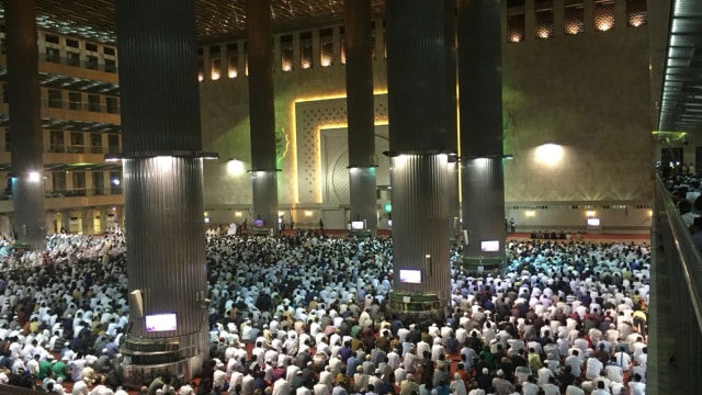 Suasana Salat Idul Fitri di Masjid Istiqlal. (Foto: Moh Fajri/kumparan)
