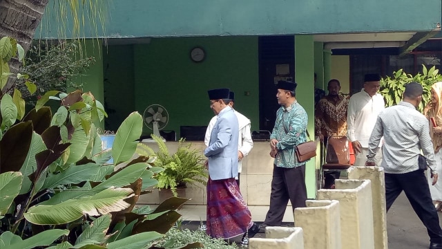 Akbar Tanjung hadir di open house Cendana (Foto: Johanes/kumparan)