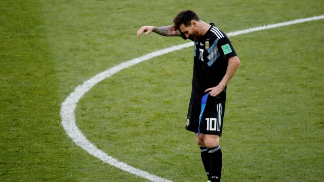 Messi merana. (Foto: REUTERS/Christian Hartmann)