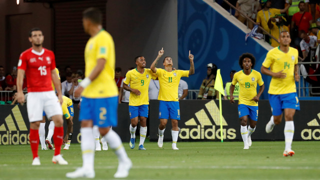 Selebrasi gol Coutinho.  (Foto: REUTERS/Damir Sagolj)