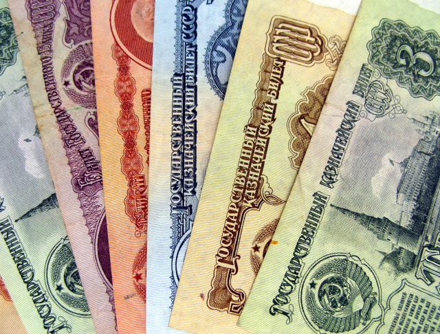 Uang Rusia. (Foto: Flickr/frankieleon)