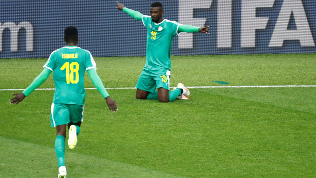 Perayaan gol Senegal. (Foto: REUTERS/Kai Pfaffenbach)