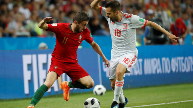 Bernardo Silva di laga vs Spanyol. (Foto: REUTERS/Francois Lenoir)