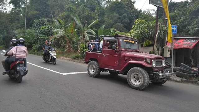 Jeep wisata Merapi masih beroperasi. (Foto: Arfiansyah Panji/kumparan)