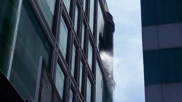 Kebakaran di lantai 7 Hotel Tomang (Foto: Istimewa)