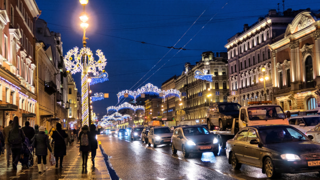 Gemerlap St Petersburg Saat Malam Hari. (Foto: Flickr / Svetla (ribonka 78))