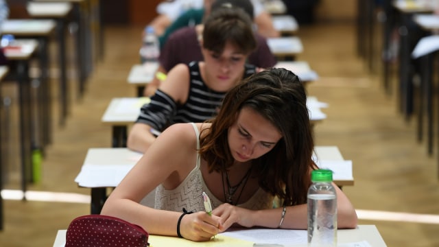 Ujian baccalaureate di Prancis. (Foto: AFP/Frederick Florin)
