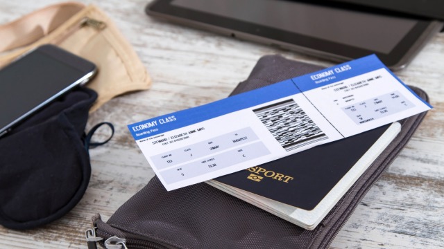 Ilustrasi boarding pass. (Foto: Shutterstock)