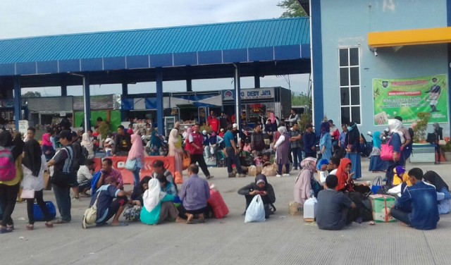 42 ribu Pemudik Kembali ke Jakarta Lewat Terminal Tanjung, Brebes
