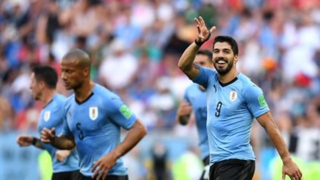 Suarez Bawa Uruguay ke Babak 16 Besar