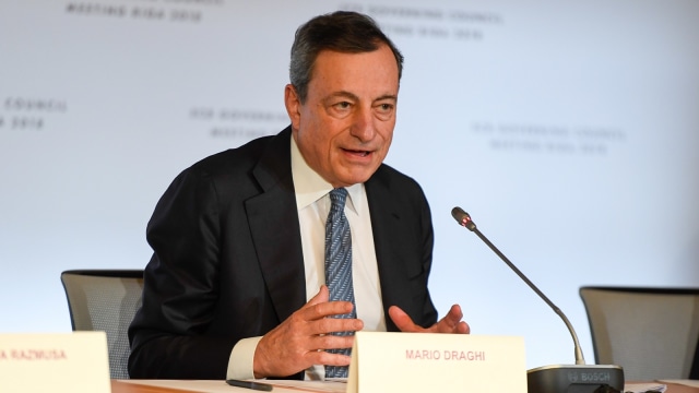 Gubernur Europe Central Bank (ECB), Mario Draghi (Foto: AFP/Ilmars ZNOTINS )