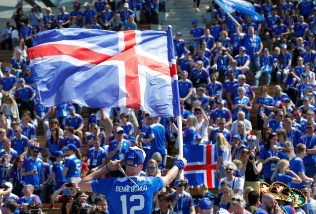 Suporter Islandia di Piala Dunia 2018. (Foto: REUTERS/Sergei Karpukhin)