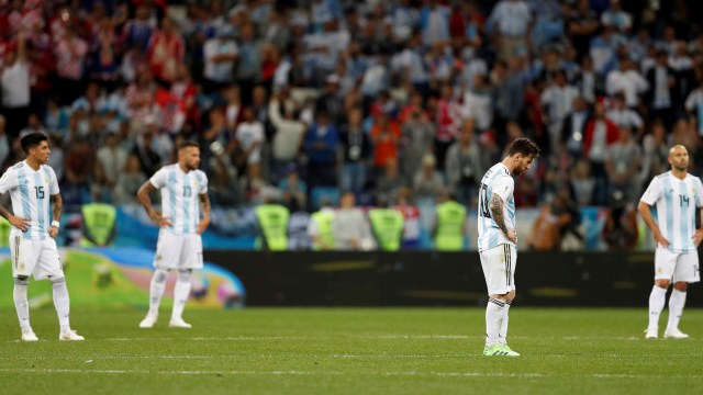 Kesedihan pemain Argentina. (Foto: REUTERS / Matthew Childs)