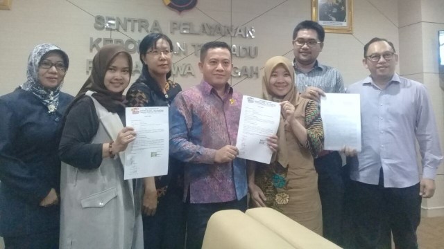 Sudirman Said laporkan akun fitnah ke Polda Jateng (Foto: Tim media centre Sudirman Said)