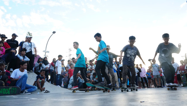 4 Tips Belajar Skateboard untuk Pemula dari Pevi Permana Putra (714026)