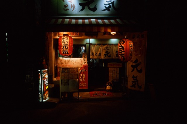 Salah Satu Izakaya di Tokyo, Jepang (Foto: Flickr / Shoji Kawabata)