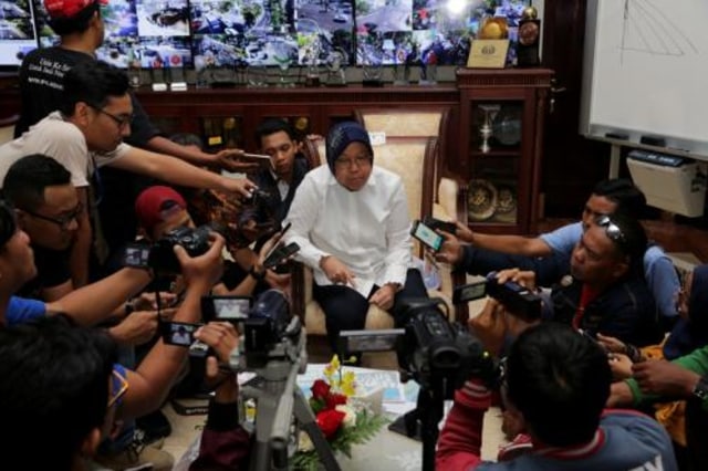 Jika Ada PNS Pemkot Surabaya Tak Mau Nyanyi Indonesia Raya, Risma: Keluar 