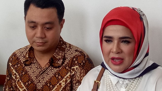 Kakak Dhawiya, Fitria Sukaesih
