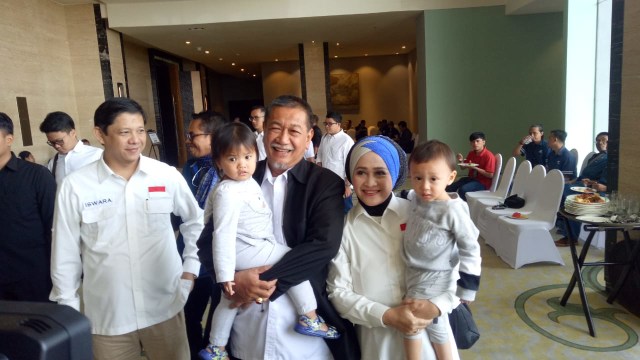 Deddy Mizwar di Hotel Intercontinental Bandung. (Foto: Fahrian Saleh/kumparan)
