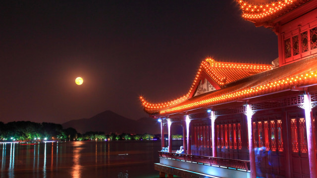 Malam di Nanjing, China (Foto: Flickr/zhihong yu)