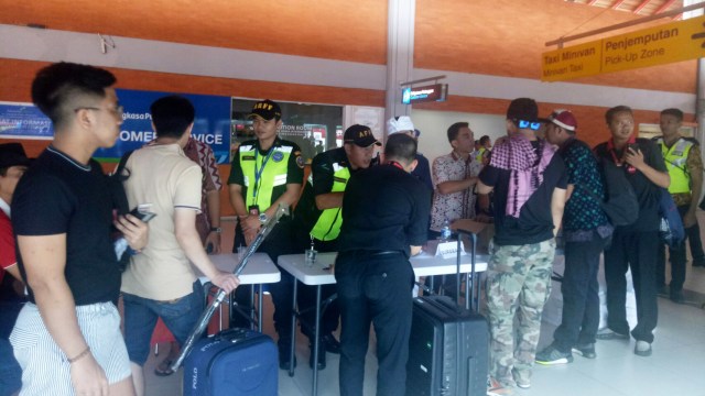 Penumpang tak tahu Bandara Ngurah Rai tutup. (Foto: Cisilia Agustina Siahaan/kumparan)