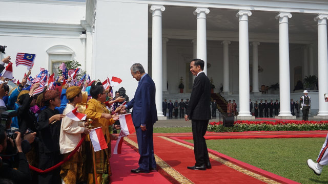 PM Malaysia Mahathir Mohamad dan Jokowi. (Foto: Yudhistira Amran Saleh/kumparan)