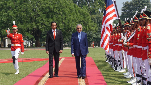 PM Malaysia Mahathir Mohamad dan Jokowi. (Foto: Yudhistira Amran Saleh/kumparan)