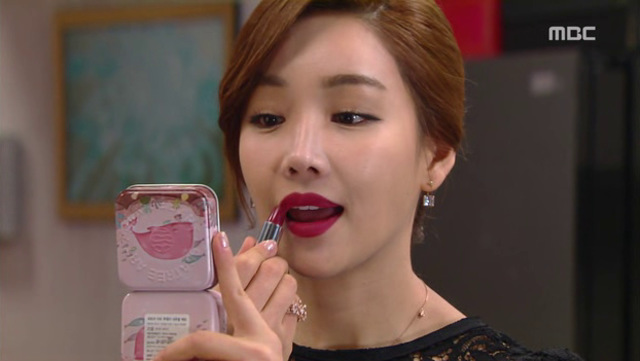 Lipstik bold (Foto: Dok. MBC)