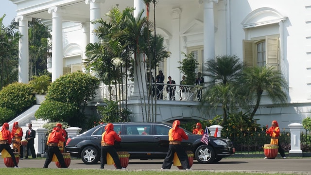 Kesenian dol sambut kedatangan Mahathir Mohamad (Foto: Yudhistira Amran Saleh/kumparan)
