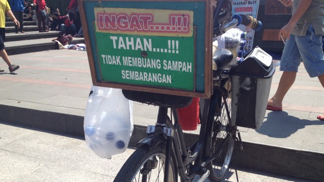Masyarakat Bandung yang Tidak Memilah Sampah Bakal Kena Sanksi 