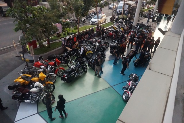 Ratusan Biker Harley-Davidson Hadiri Halal Bihalal di Bandung 