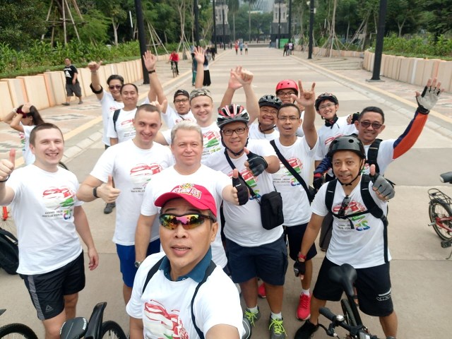 Fun Bike Meng-gowes Ulang Tahun Perak Indonesia - Belarus (4)