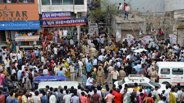 Lokasi bunuh diri 11 orang di New Delhi, India (Foto: AFP/Sajjad HUSSAIN)
