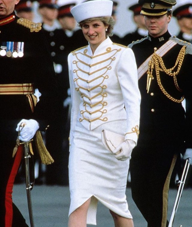 Putri Diana dan Busana Catherine Walker (Foto: Instagram @princess.diana.forever)