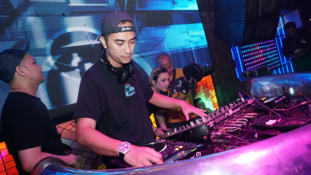 Ariyo Wahab dan Winky Wiryawan, Dua Musisi yang Jago Akting (969203)