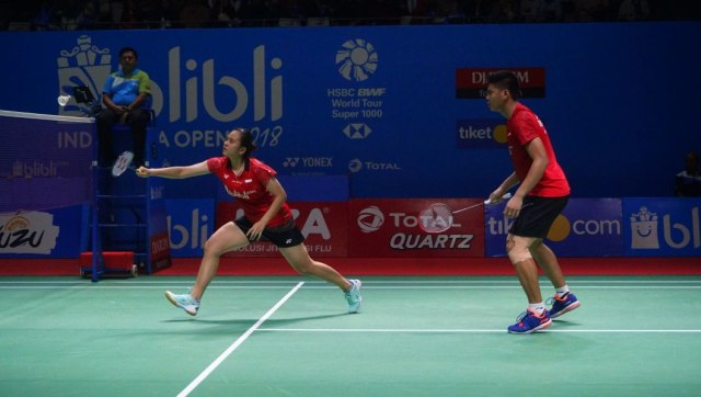 Pebulu tangkis Indonesia Praveen Jordan dan Melati Daeva Oktavianti pada Turnamen Bulu Tangkis Blibli Indonesian Open 2018 di Istora Senayan, Jakarta, Selasa (3/7). (Foto: Irfan Adi Saputra/kumparan)