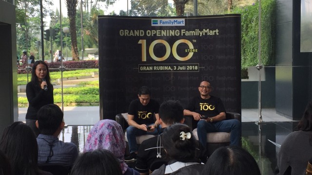 Peresmian Toko yang ke-100 FamilyMart (Foto: Abdul Latif/kumparan)