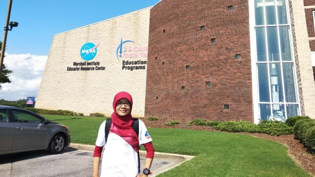 Pelatihan astronaut dan luar angkasa di U.S. Space & Rocket Center (USSRC) di Huntsville, Alabama, Amerika Serikat. (Foto: Dok. Nur Fitriana )