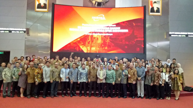 Memperingati 10 tahun tercatatnya saham perusahaan PT Indika Energy di Bursa Efek Indonesia (BEI). (Foto:  Ela Nurlaela/kumparan)