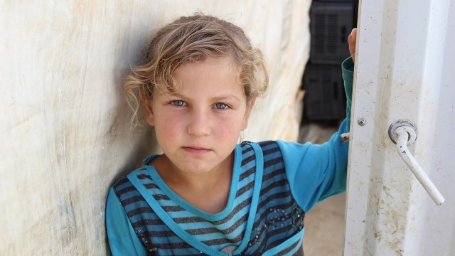 Anak-anak yang mengungsi di Suriah rentan menjadi korban perbudakan modern, mulai dari kerja paksa hingga menikah paksa. (Foto: Grace Forrest)